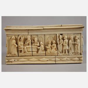 Neogotische Schatulle