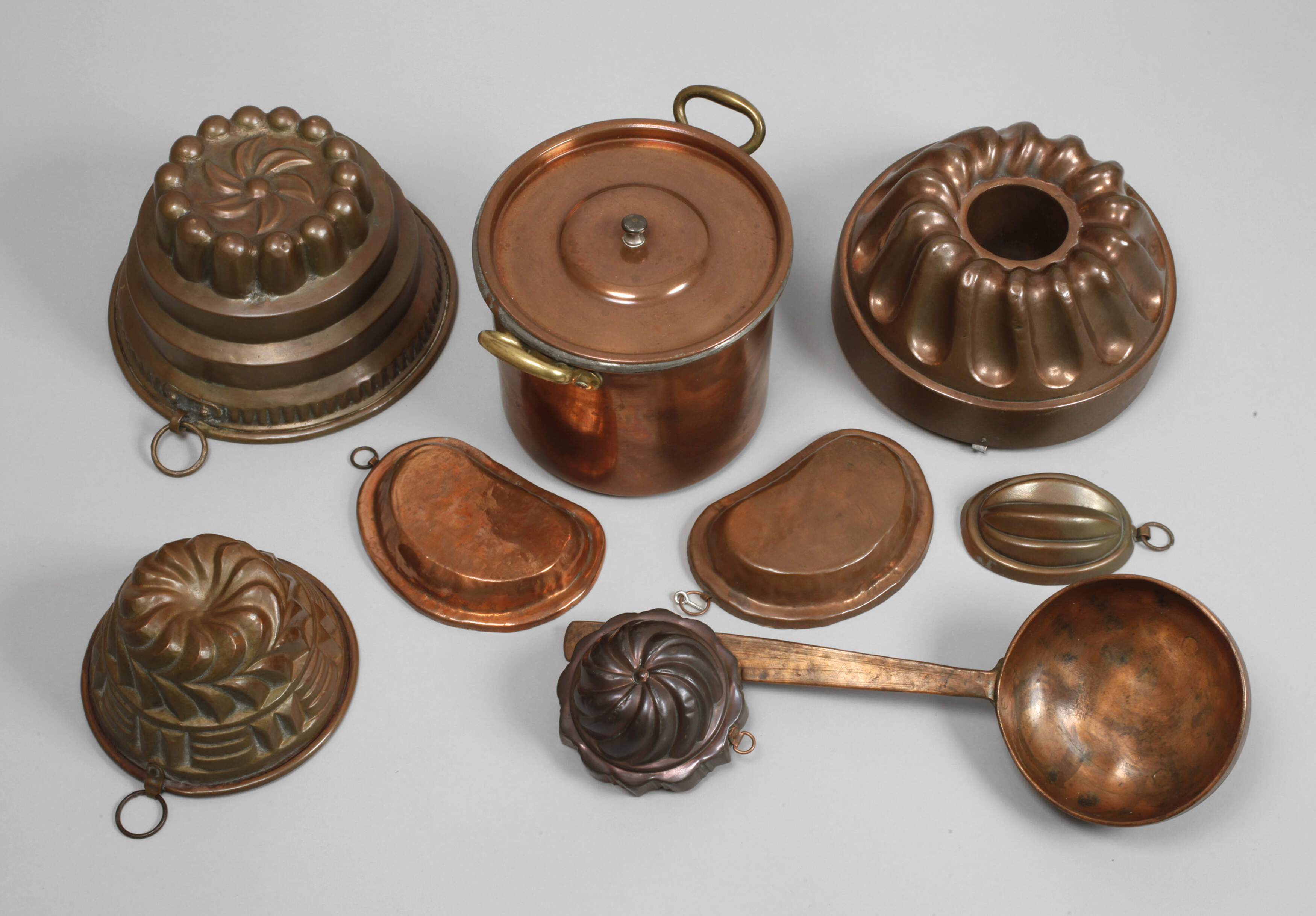 Konvolut Kupferformen und -gefäße