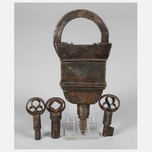 Trickschloss mit drei Schlüsseln