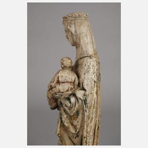 Frühe Madonnenfigur