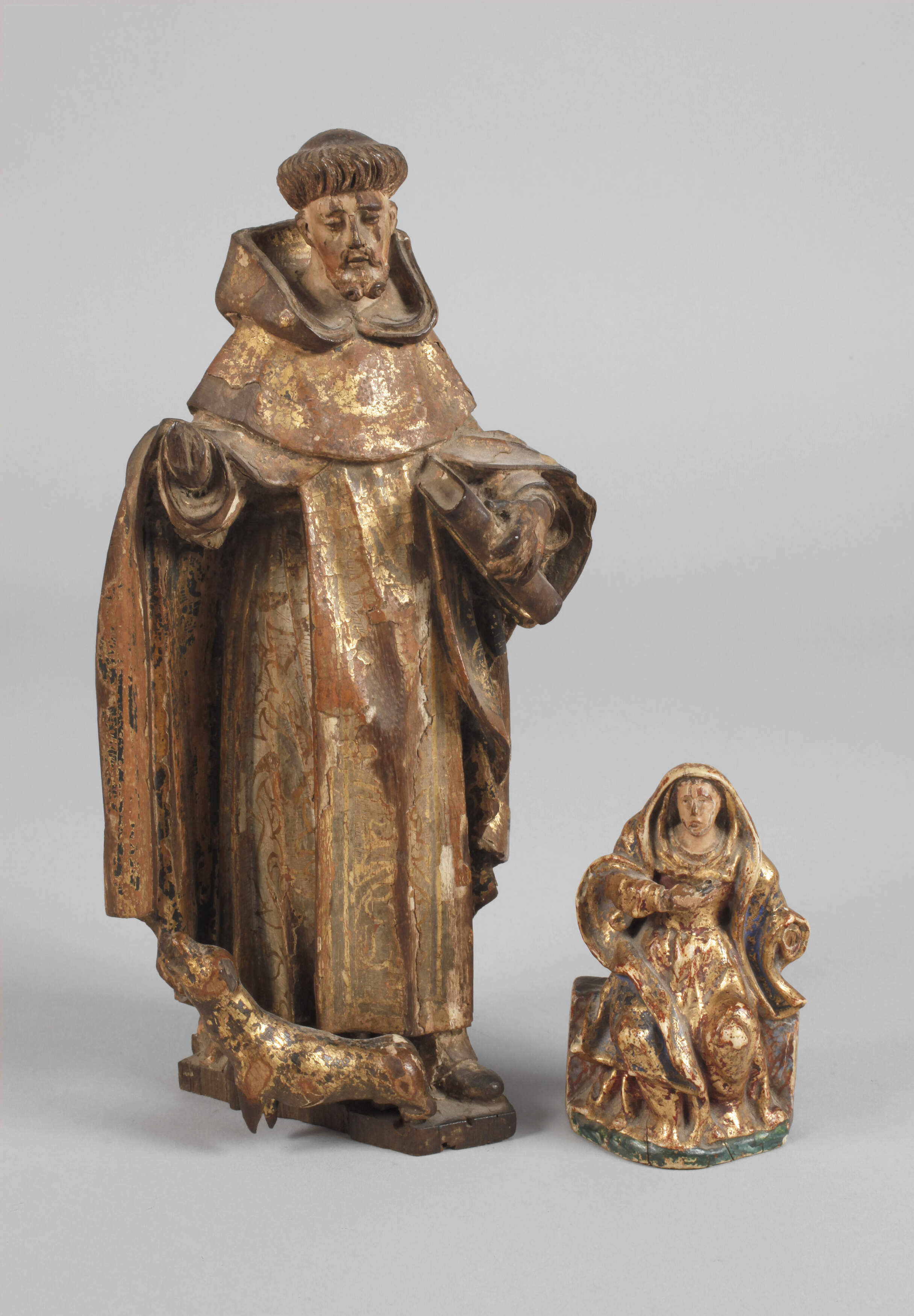 Zwei geschnitzte Heiligenfiguren