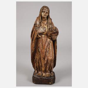 Drei geschnitzte Heiligenfiguren