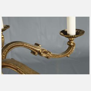 Deckenlüster im klassizistischen Stil