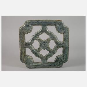 Drei Ornamentfliesen