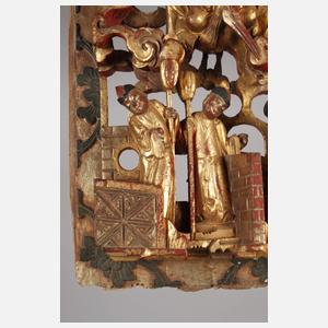 Beschnitzte Reliefplatte