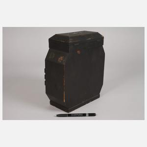 Miniaturschränkchen