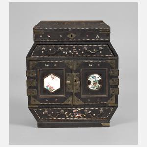 Miniaturschränkchen