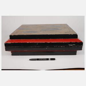 Große Lackschatulle