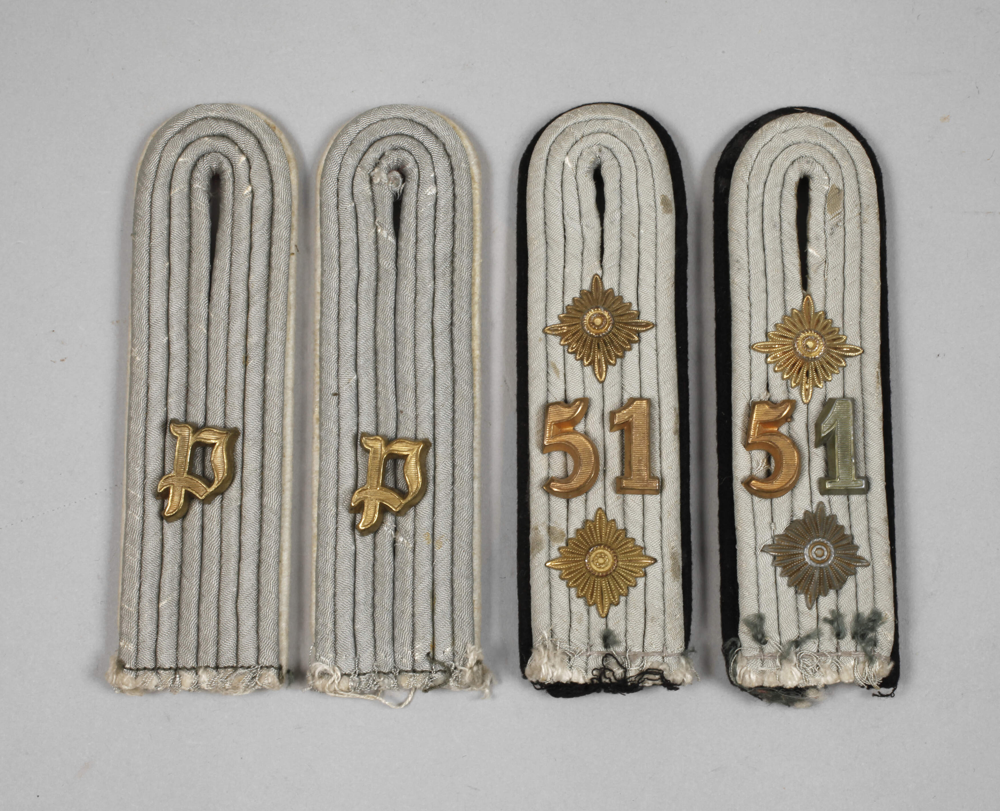 Zwei Paar Schulterklappen 2. Weltkrieg