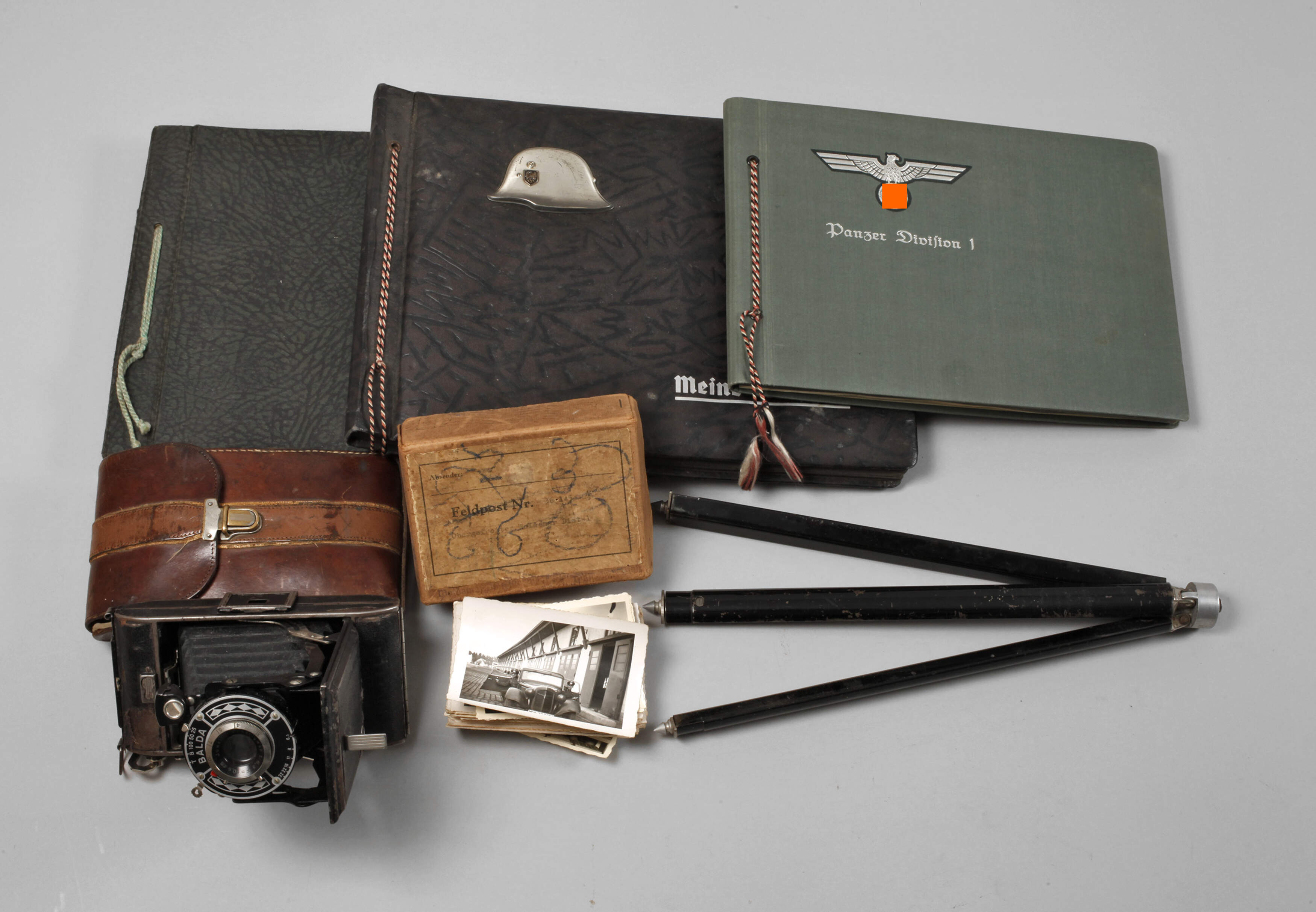 Zwei Dienstzeitalben 2. Weltkrieg