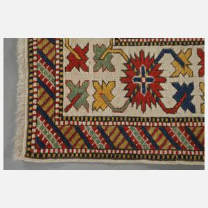 Teppich mit Kaukasusmotiv