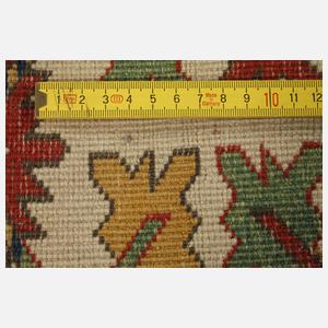 Teppich mit Kaukasusmotiv