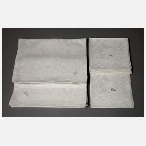 Tafelgarnitur im Barockstil