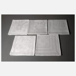 Konvolut quadratische Tischtücher