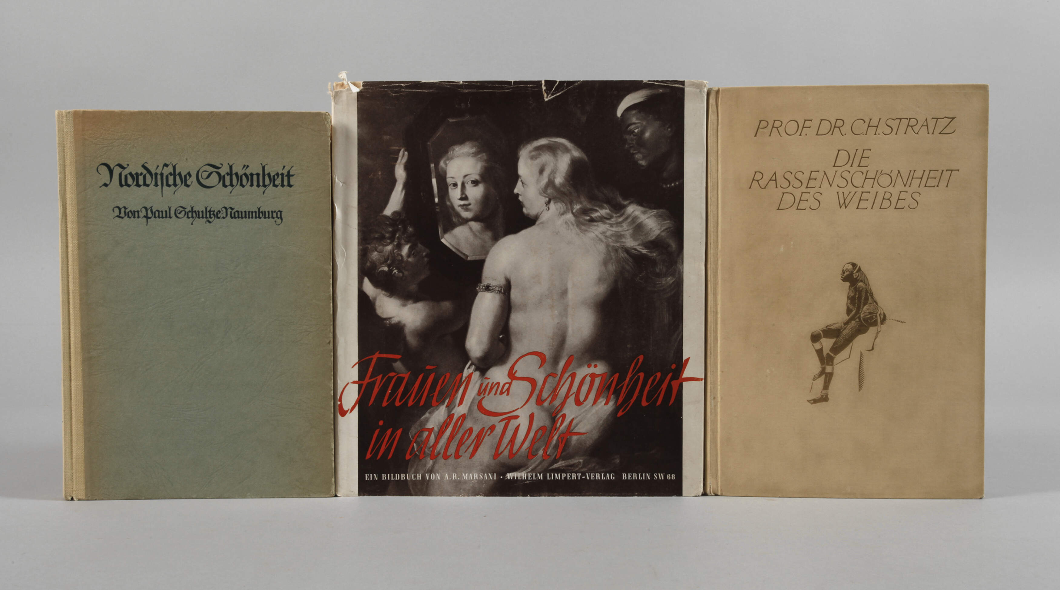 Drei Bücher Schönheit des Körpers