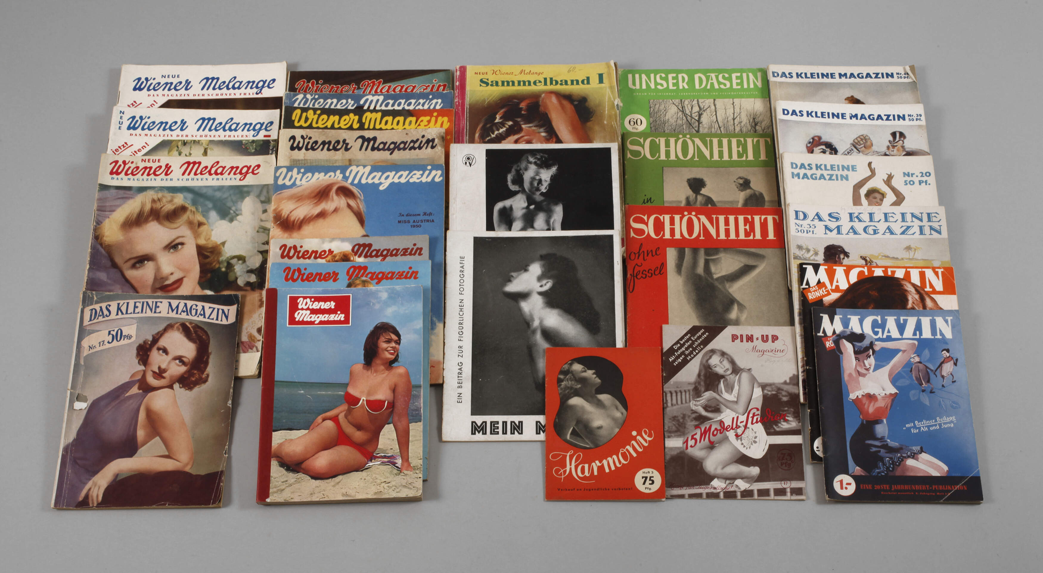 Konvolut Magazine Frauen und Nacktheit