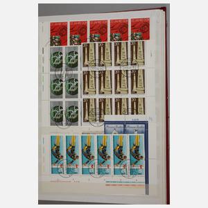 Große Briefmarkenspezialsammlung DDR