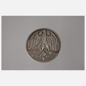 Drei patriotische Medaillen