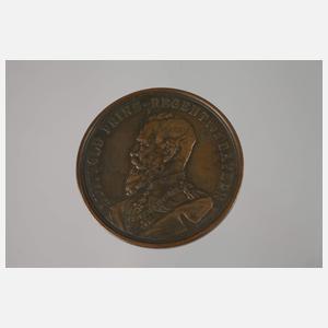 Drei patriotische Medaillen