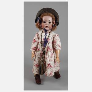 Hertel, Schwab & Co. große Porzellankopfpuppe