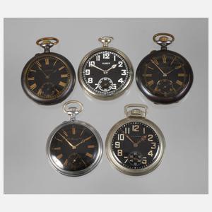 Fünf Taschenuhren