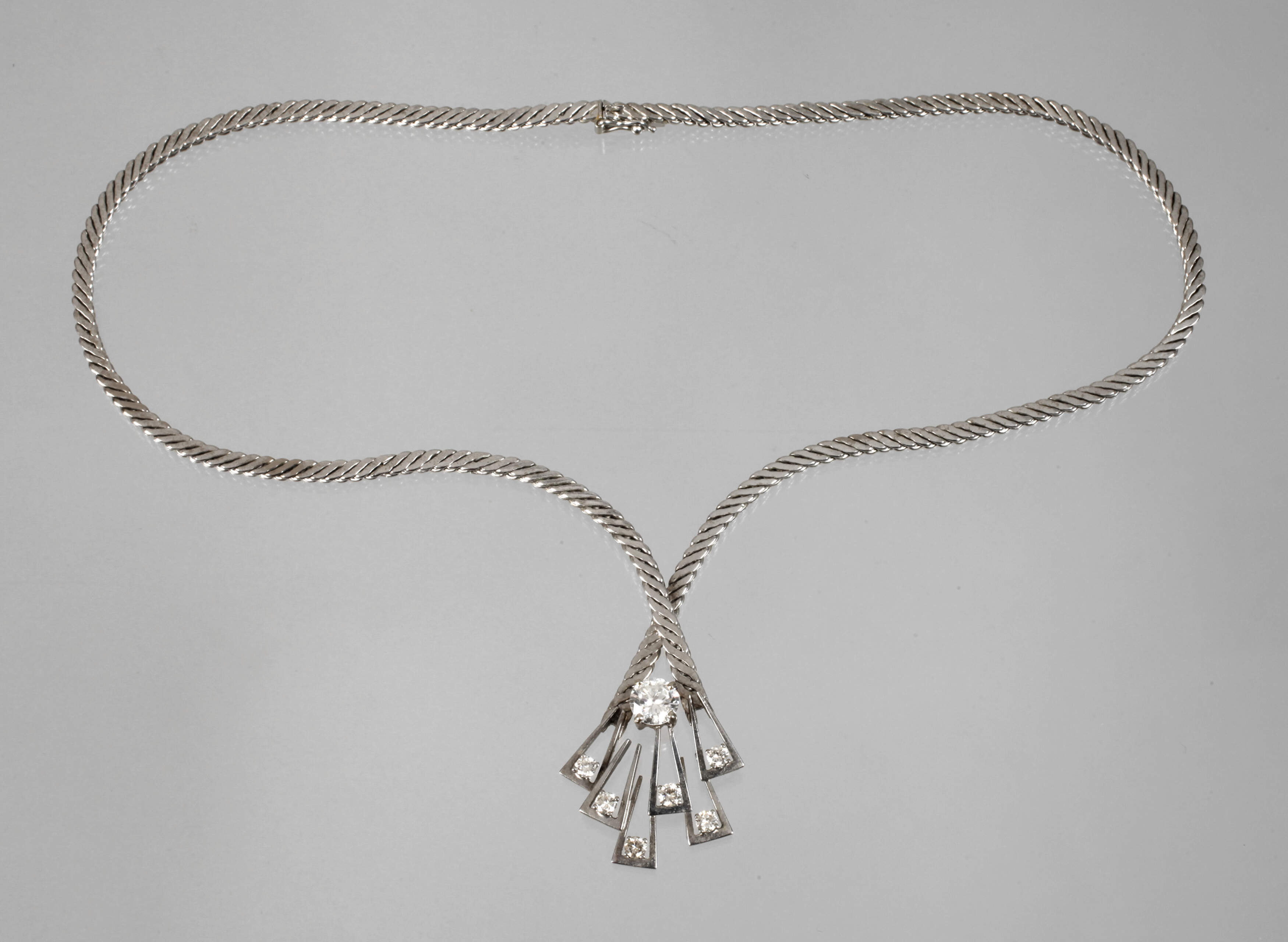 Collier mit Brillanten von zusammen ca. 1,5 ct