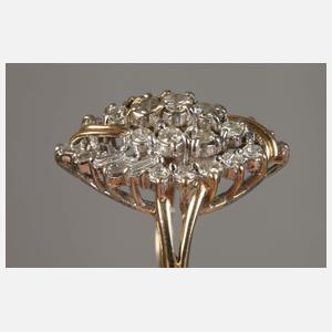 Damenring mit Brillanten von zusammen ca. 2 ct