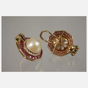 Paar Ohrringe mit Rubinen, Diamanten und Mabéperle