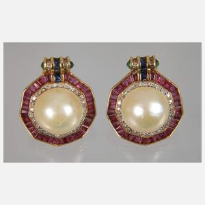Paar Ohrringe mit Rubinen, Diamanten und Mabéperle