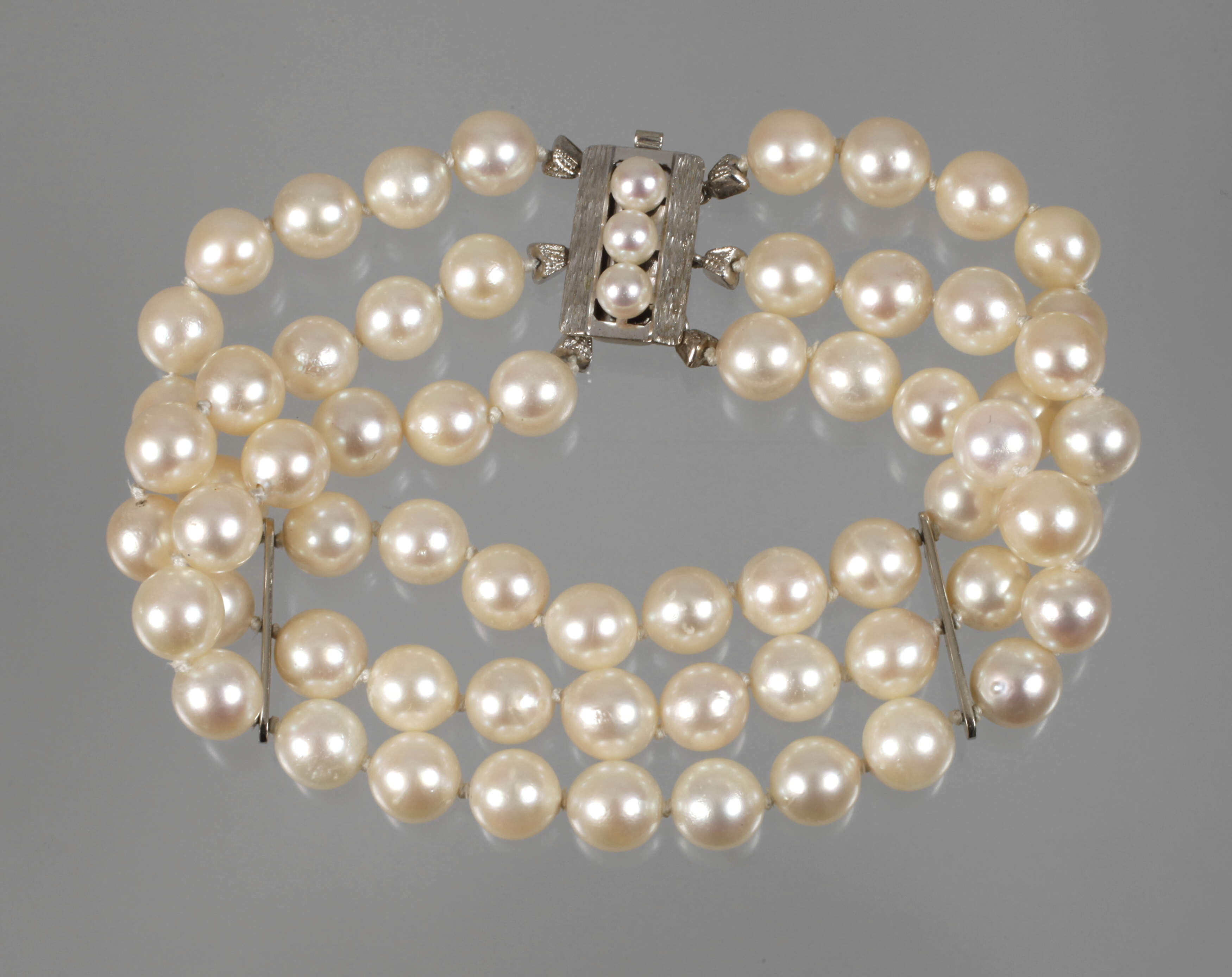 Mehrreihiges Perlenarmband