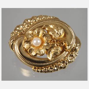 Brosche mit Perlenbesatz