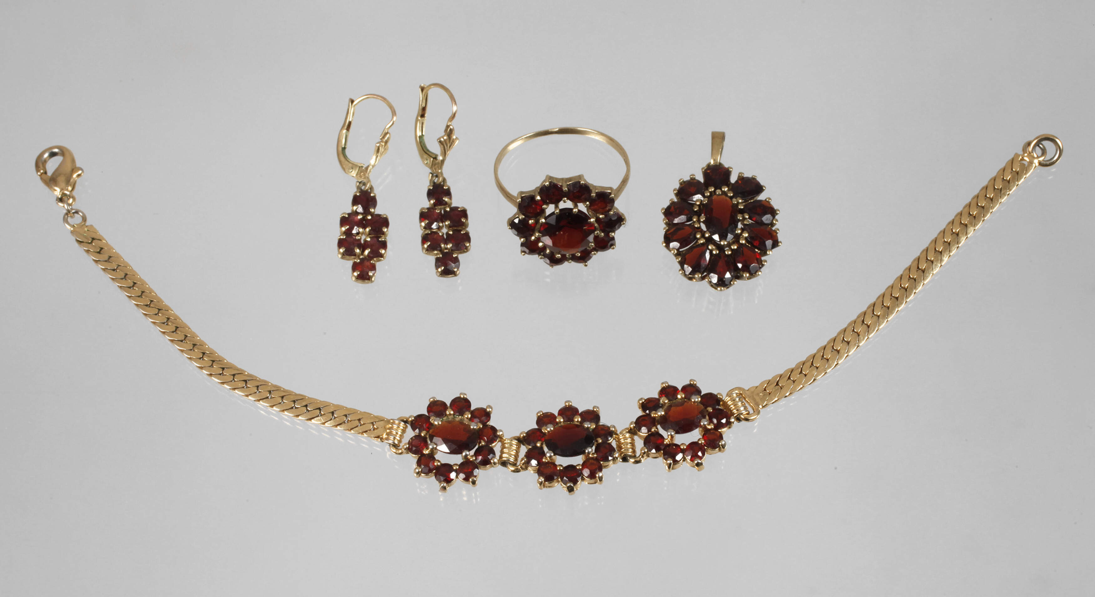 Konvolut Granatschmuck