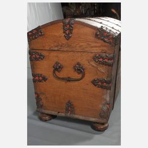 Runddeckeltruhe barock