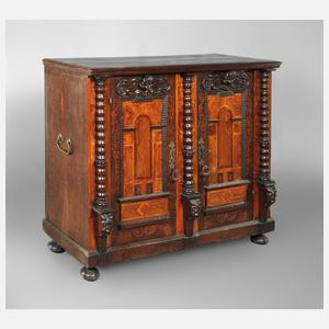 Renaissance-Anrichte