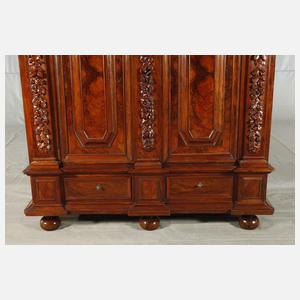 Prächtiger Pilasterschrank Barock