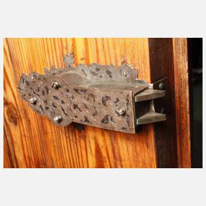 Prächtiger Pilasterschrank Barock