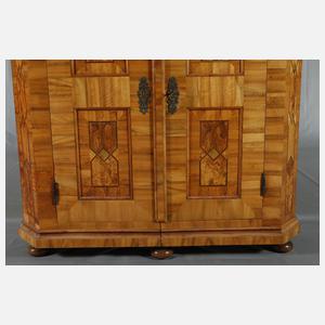 Dielenschrank barock