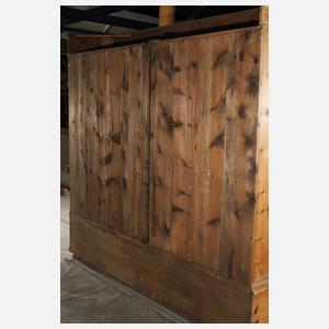Außergewöhnlicher Bauernschrank Zirbenholz