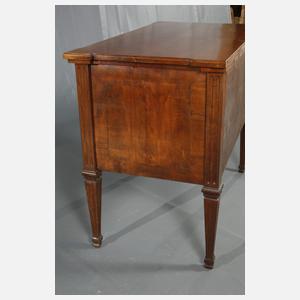 Klassizistische Kommode