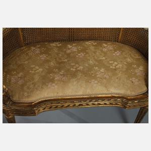 Kleine klassizistische Sitzbank