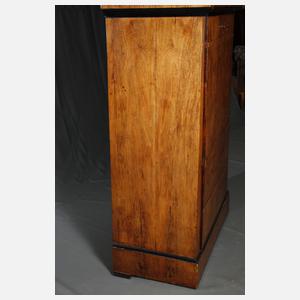 Konischer Kleiderschrank Biedermeier