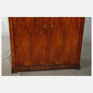 Wäscheschrank Biedermeier