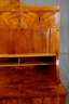Feiner Biedermeier-Schreibtisch