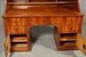 Feiner Biedermeier-Schreibtisch