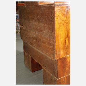 Feiner Biedermeier-Schreibtisch
