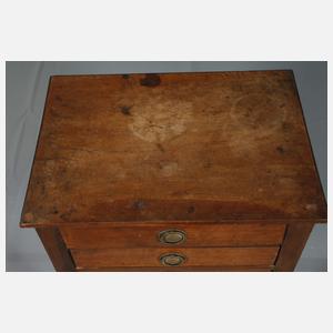 Biedermeier-Schubladenschränkchen