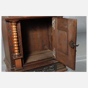 Säulenschrank Neorenaissance