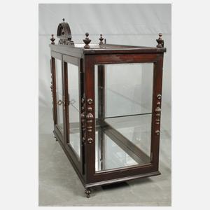 Kleine Hängevitrine