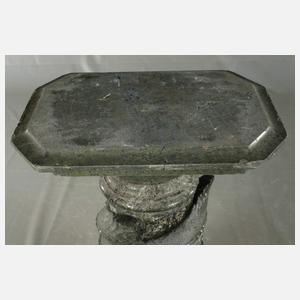 Prächtiges Postament Serpentinstein