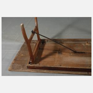 Großer Arbeitstisch